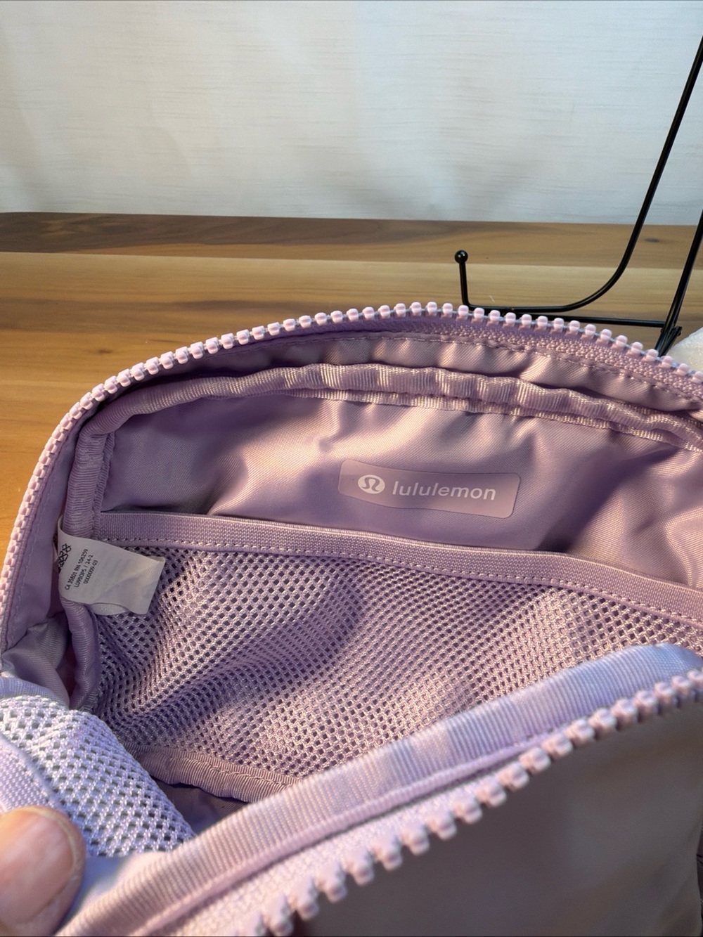 LULULEMON Everywhere Lilac Nylon Belt Fanny Pack RN106259 1L. ZIP UP LOGO - Picture 6 of 13